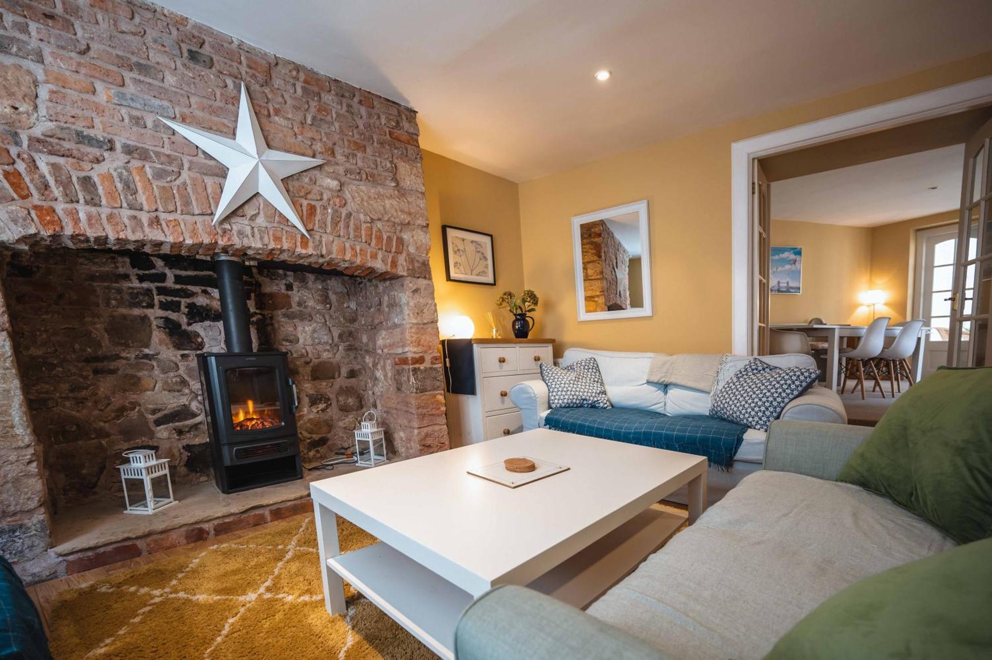 Blue House Berwick Upon Tweed Villa ภายนอก รูปภาพ